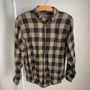 Light weight flannel button down